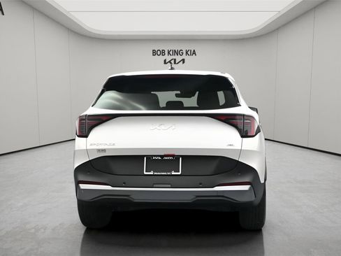 New 2026 Kia Sportage LX FWD image 13