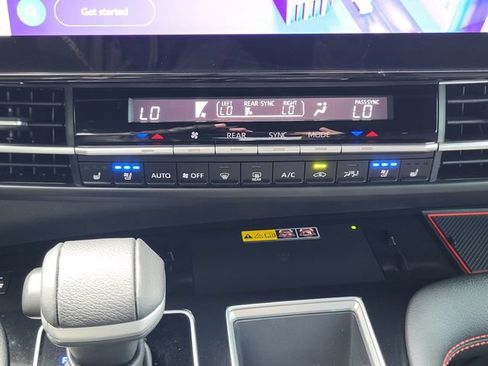 Used 2025 Toyota Sienna XSE w/ XSE Premium Package AWD/4WD image 17