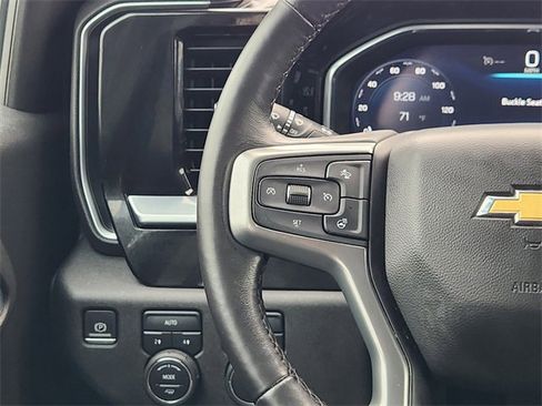 Used 2022 Chevrolet Silverado 1500 LT image 28