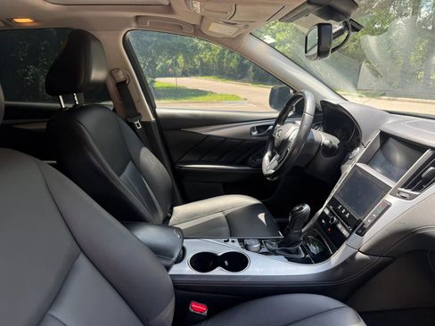 Used 2019 INFINITI Q50 Luxe RWD image 16
