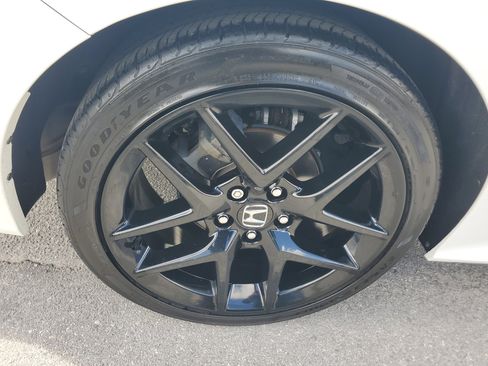 Used 2023 Honda Civic Sport image 10