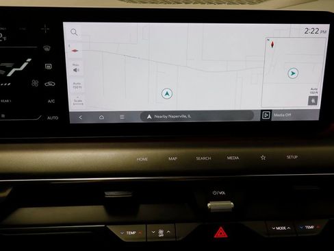 Used 2024 Kia EV9 Land image 9