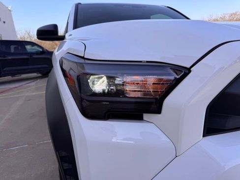 Used 2025 Toyota 4Runner SR5 image 11