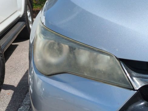 Used 2016 Toyota Camry SE image 7