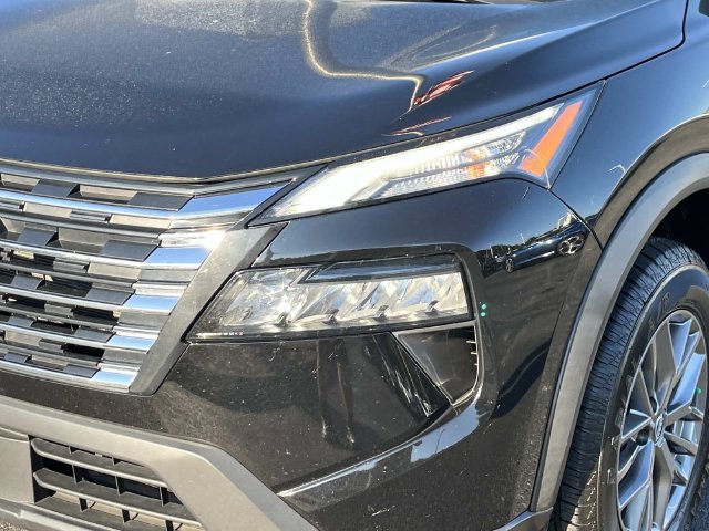 Used 2024 Nissan Rogue S AWD/4WD image 10