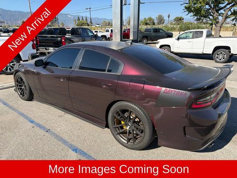 Used 2017 Dodge Charger R/T RWD image 5