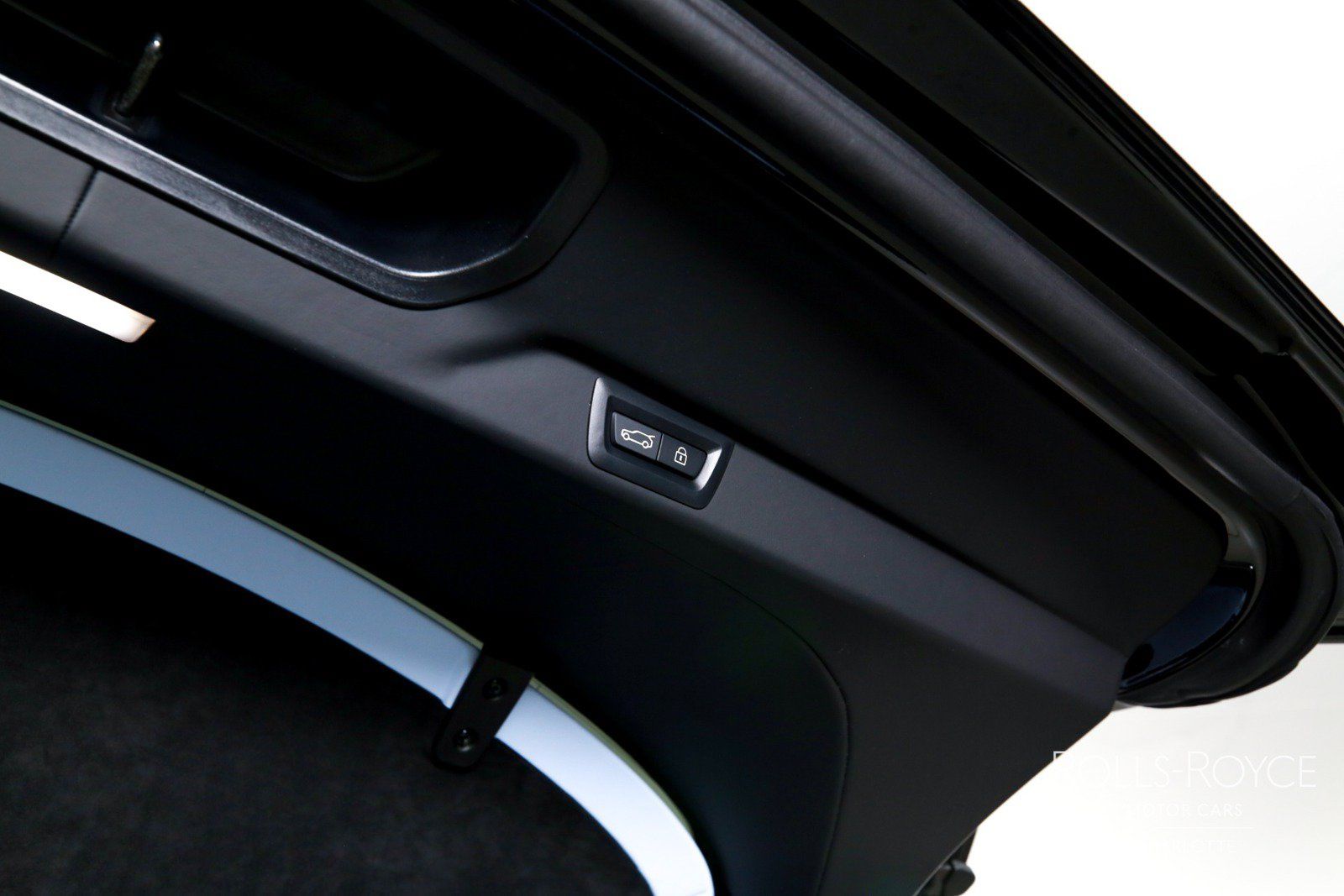 New 2027 Rolls-Royce Cullinan Black Badge AWD/4WD image 28