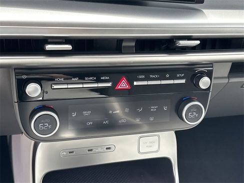 New 2026 Hyundai Ioniq 9 SE image 26