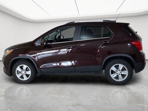 Used 2020 Chevrolet Trax LT w/ LT Convenience Package FWD image 15
