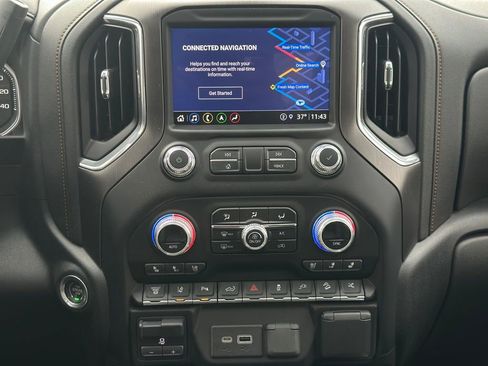 Used 2023 GMC Sierra 2500 AT4 w/ AT4 Premium Plus Package image 24