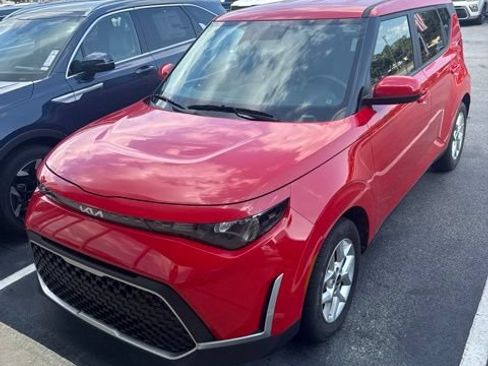 Certified 2024 Kia Soul LX w/ Option Group 015 FWD image 2