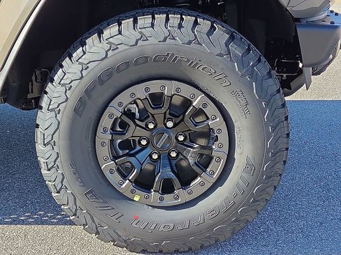 New 2025 Ford Bronco Raptor image 7