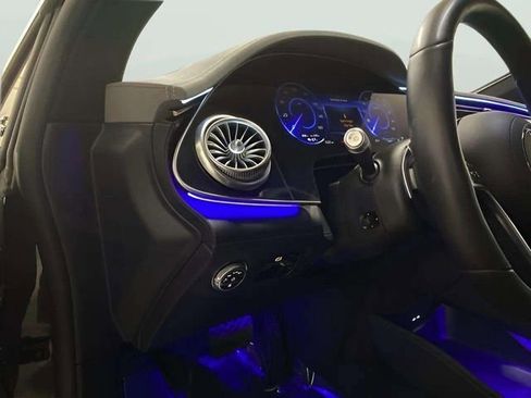 Used 2023 Mercedes-Benz EQS 580 4MATIC Sedan image 16