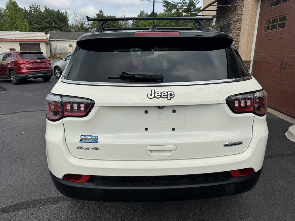 Used 2018 Jeep Compass Latitude w/ Popular Equipment Group AWD/4WD image 6
