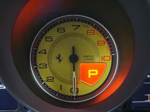 Used 2018 Ferrari 488 Spider RWD image 40
