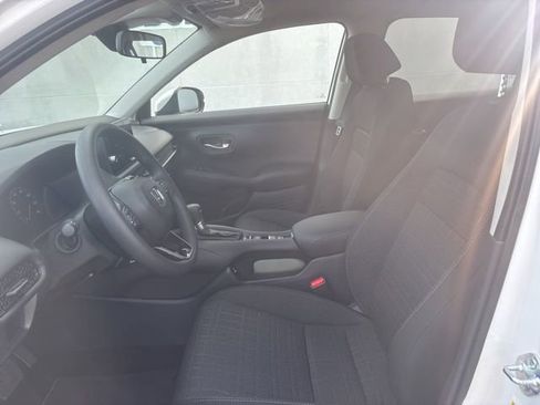 New 2026 Honda HR-V LX image 9