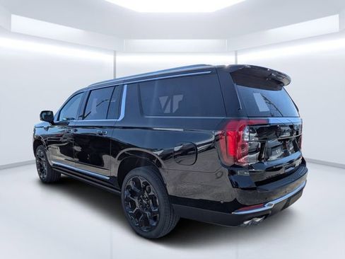 New 2026 GMC Yukon XL Denali w/ Denali Reserve Package AWD/4WD image 5