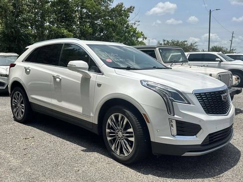 Used 2020 Cadillac XT5 Premium Luxury FWD image 12