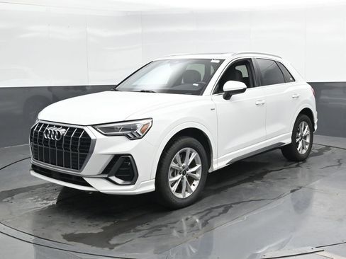 Used 2023 Audi Q3 2.0T Premium image 6