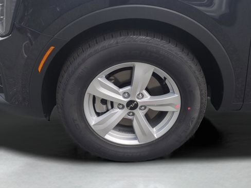 New 2026 Kia Sorento LX FWD image 22