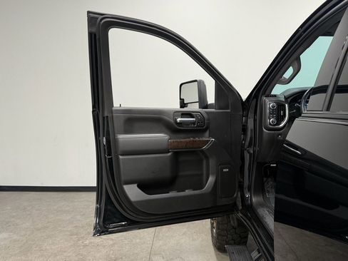 Used 2020 GMC Sierra 2500 Denali w/ Denali Ultimate Package image 10
