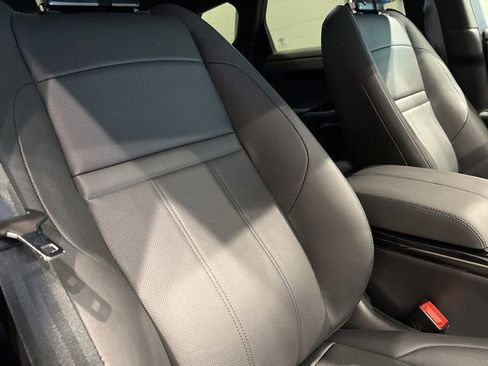 Used 2025 Land Rover Range Rover Evoque S image 53