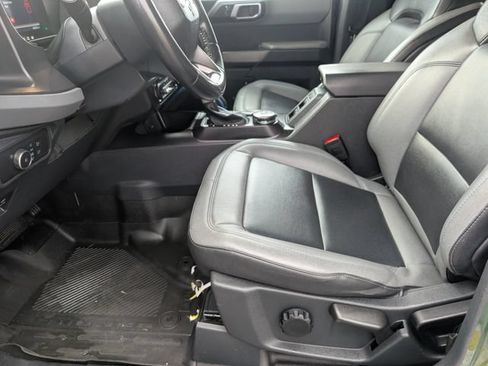 Used 2022 Ford Bronco Black Diamond w/ Sasquatch Package AWD/4WD image 14