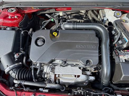 Used 2024 Chevrolet Malibu RS FWD image 28