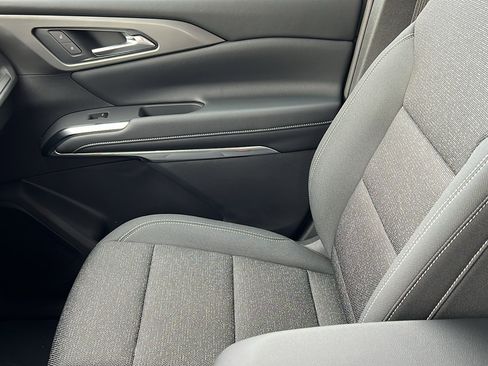 New 2026 Chevrolet Traverse LT w/ Driver Confidence Package image 19