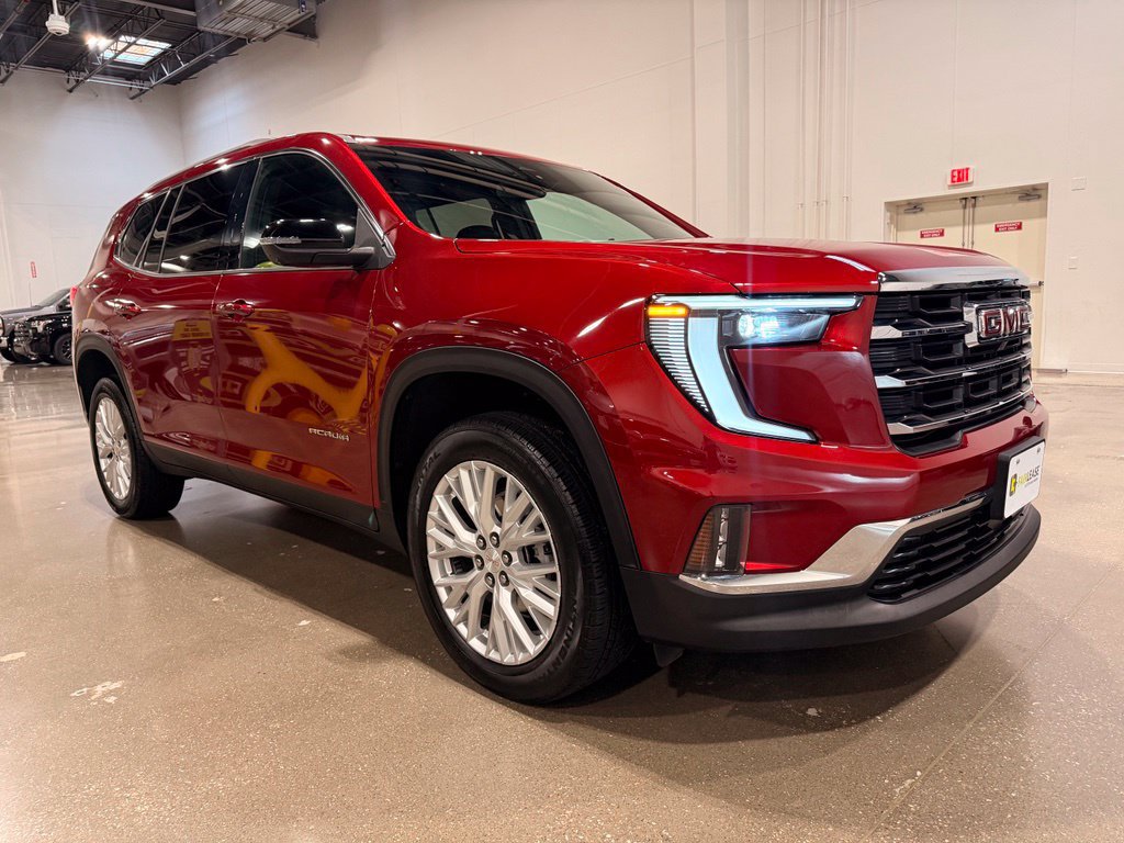 Used 2025 GMC Acadia Elevation w/ Elevation Premium Package FWD image 3