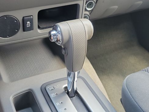 Used 2015 Nissan Frontier SV RWD image 23