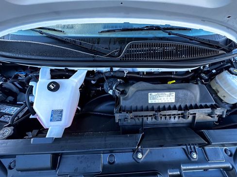 Used 2025 Chevrolet Express 2500 Extended w/ Communications Package image 15
