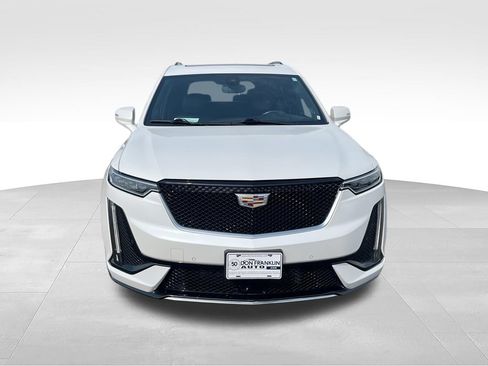 Used 2021 Cadillac XT6 Sport w/ Platinum Package AWD/4WD image 3