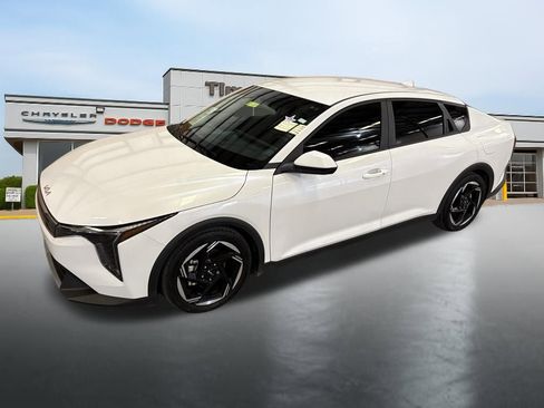 Used 2025 Kia K4 EX image 9