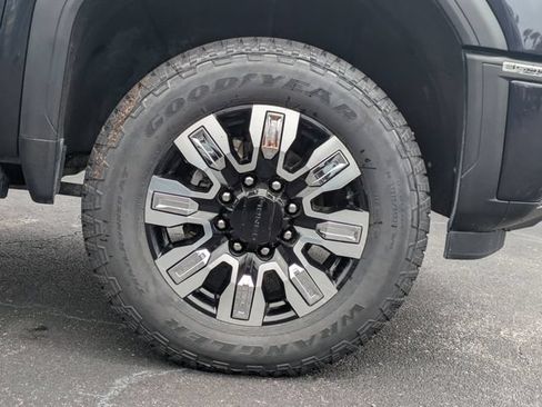 Used 2024 GMC Sierra 3500 Denali w/ Denali Reserve Package AWD/4WD image 10