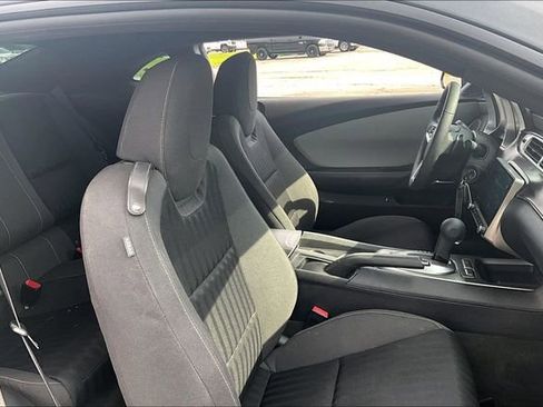 Used 2015 Chevrolet Camaro LS RWD image 27