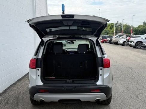 Used 2019 GMC Acadia SLT AWD/4WD image 10
