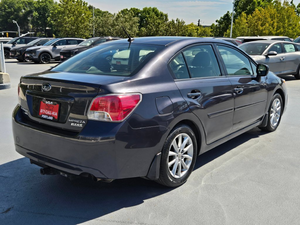 Used 2014 Subaru Impreza 2.0i Premium w/ All-Weather Package w/CVT AWD/4WD image 3
