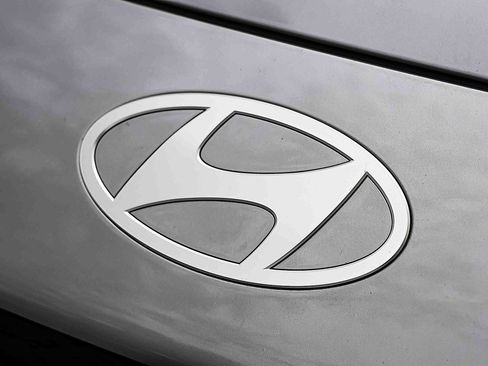 Used 2023 Hyundai Ioniq 6 SEL image 32