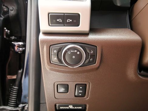 Used 2019 Ford F350 King Ranch w/ King Ranch Ultimate Package AWD/4WD image 26