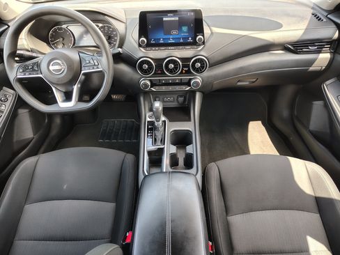 Used 2025 Nissan Sentra SV FWD image 5