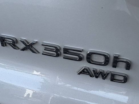 Used 2024 Lexus RX 350h w/ Cold Area Package AWD/4WD image 10