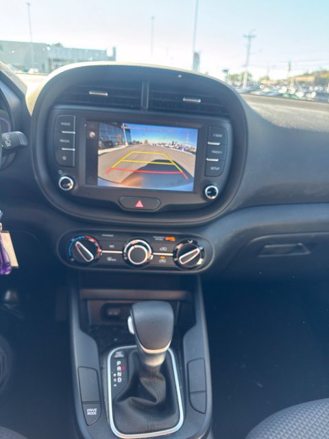 Certified 2025 Kia Soul LX w/ LX Technology Package FWD image 18