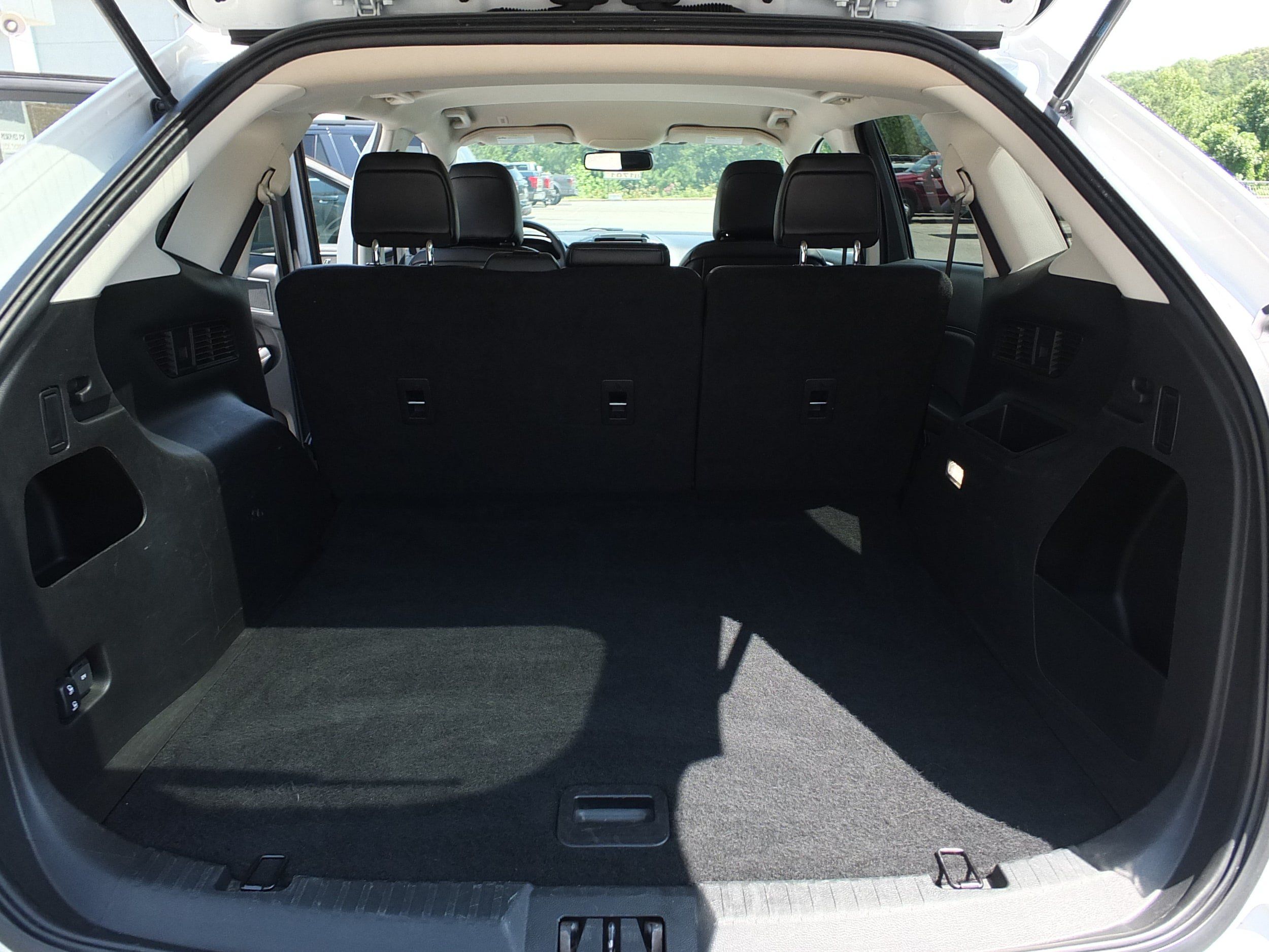 Used 2024 Ford Edge SEL AWD/4WD image 15
