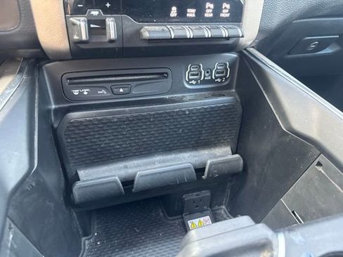 Used 2019 RAM 1500 Laramie AWD/4WD image 21