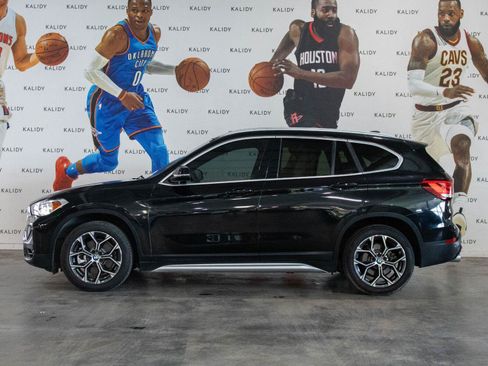 Used 2022 BMW X1 sDrive28i w/ Premium Package 2 FWD image 18