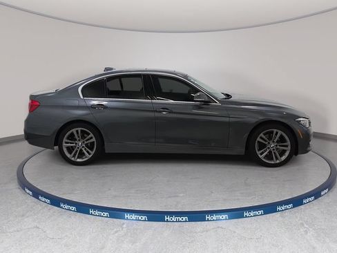 Used 2018 BMW 330i xDrive Sedan AWD/4WD image 5