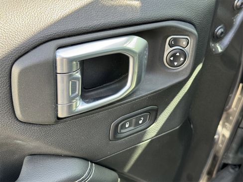 Used 2023 Jeep Wrangler Unlimited Sahara w/ Cold Weather Group image 11