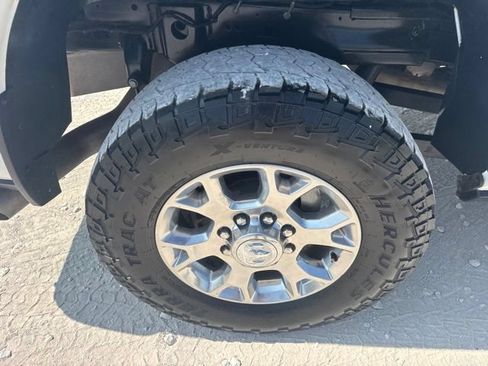 Used 2024 RAM 2500 Laramie AWD/4WD image 29