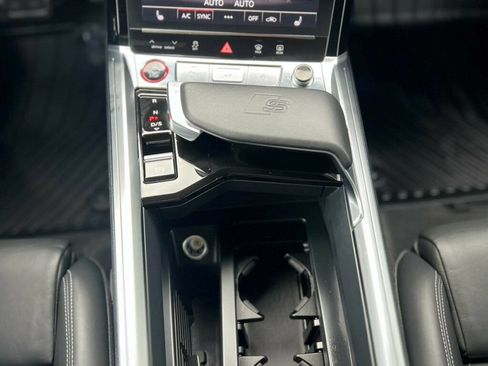 Used 2024 Audi Q8 e-tron Prestige w/ Prestige Package AWD/4WD image 27